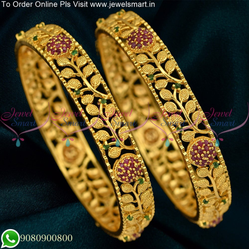 A pair of 22K Yellow Gold Kada Bangles - BAN-5643