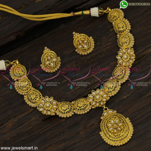 Brass Metal Light Weight Antique Fashion Jewellery Set With Pearls Classic Gold Designs NL22874