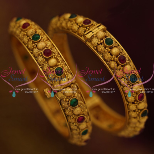 B10239 Screw Open Broad Reddish Antique Matte Gold Plated Floral Design Nakshi Bangles Shop Online