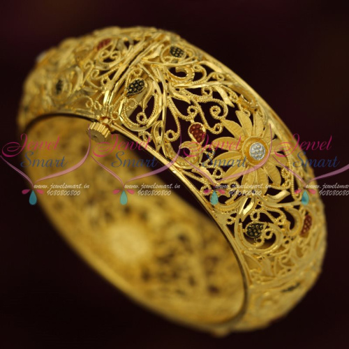 B12839 Broad Single Piece Screw Open Bangle Forming Gold Enamel Jewellery Designs Online