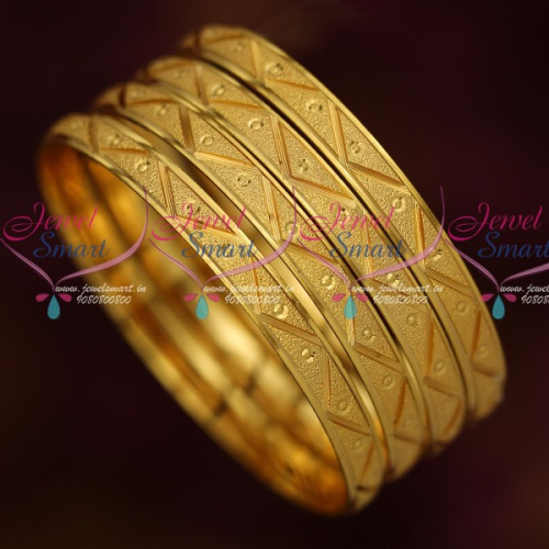 B13871 4 Pcs Set Bangles Self Design Gold Plated Daily Wear Jewellery South Indian Bangles