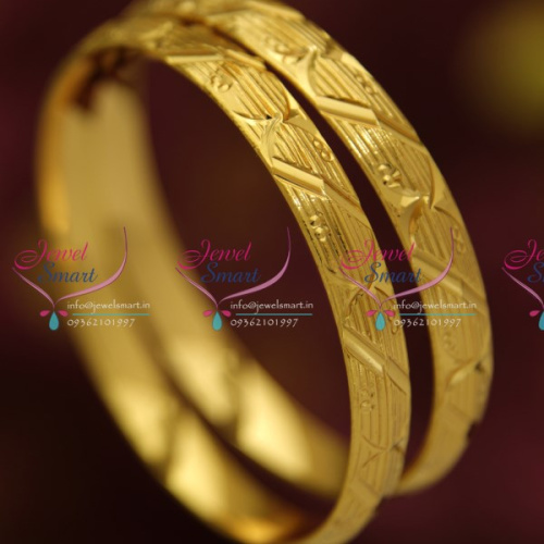 B4692M 2.6 Size Thick Metal Finish 2 Pieces Set Bangles Online Offer Price