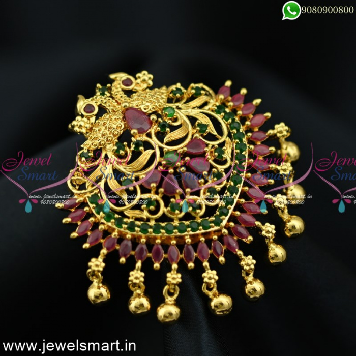 Double hook gold pendant discount