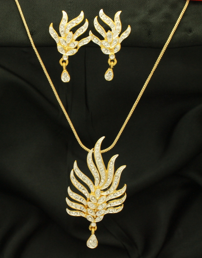 Jewelsmart pendant set new arrivals