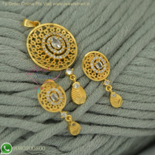 Forming Gold Light Weight Pendant Earrings Set – Real Look PS26843