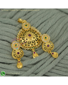 Forming Gold Light Weight Pendant Earrings Set – Real Look PS26845
